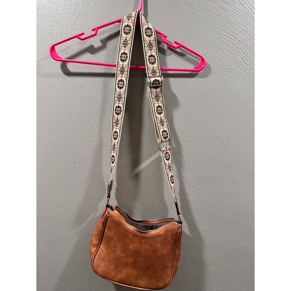 CLUCI Brown Vegan Leather Crossbody Bag with Floral Guitar Strap Boho Hobo